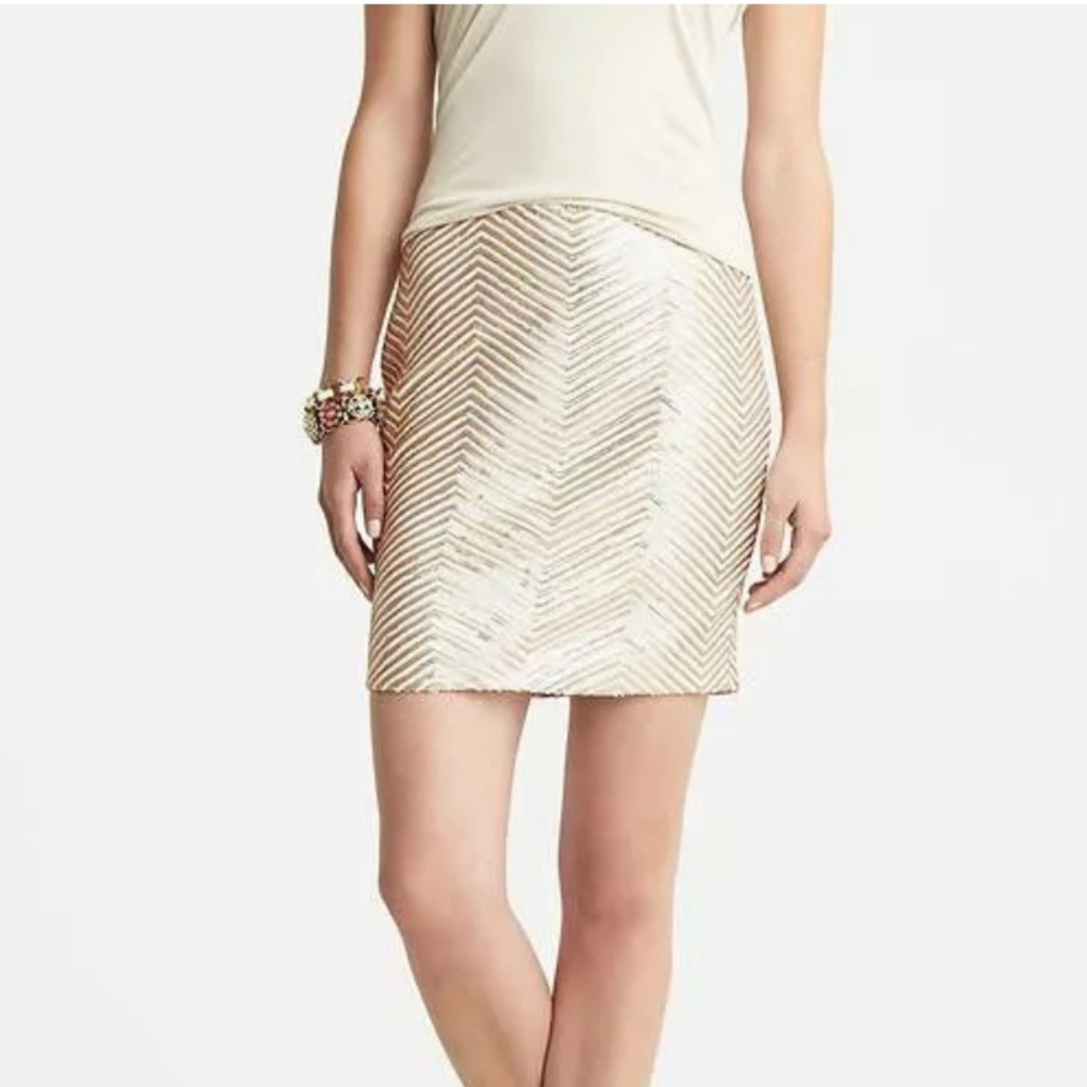 BANANA REPUBLIC sequin chevron skirt - NWT
